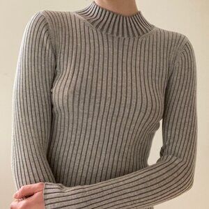Stradivarius Gray Ribbed Turtleneck Sweater